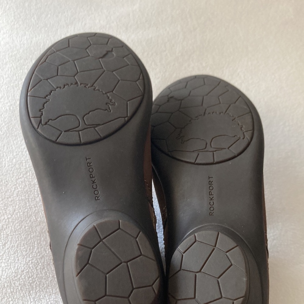 Rockport Suede Tan Booties - Picture 4 of 7